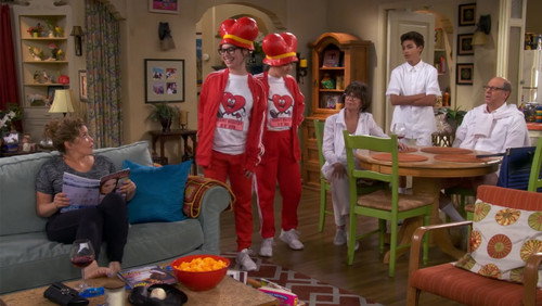 One Day at a Time: 3×6