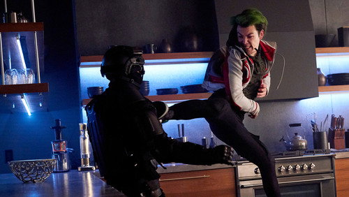 Titans: 2×10