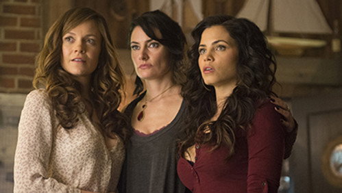 As Bruxas de East End: 2×1