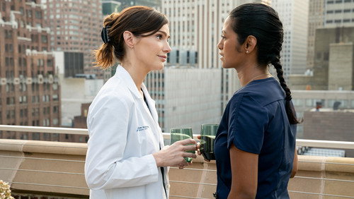 Hospital New Amsterdam: 4×2