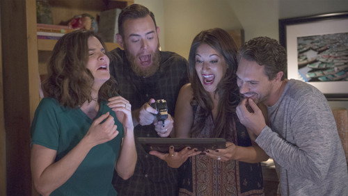 Life in Pieces: Uma Grande Família. Quatro Pequenas Histórias.: 2×6