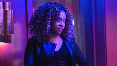All the Queen’s Men: 2×16