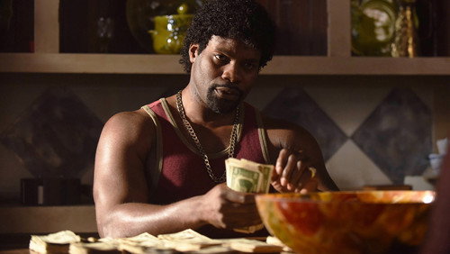 Snowfall: 1×10