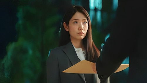 Hong, A Infiltrada: 1×1