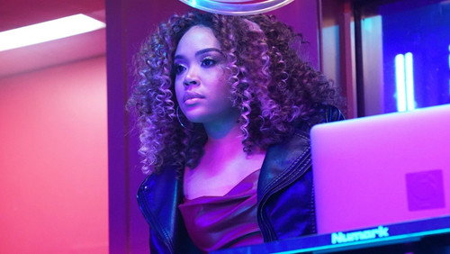 All the Queen’s Men: 2×8