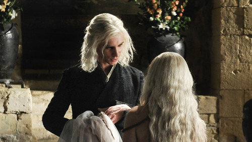 Game of Thrones: 1×1