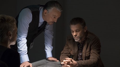 Motive: 4×10