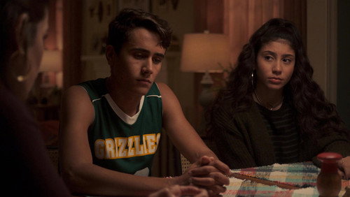 Com Amor, Victor: 1×4