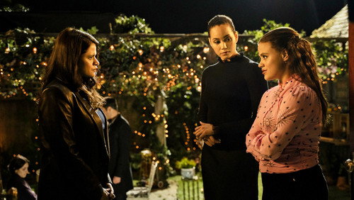 Charmed: Nova Geração: 3×3