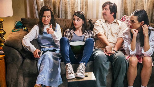 Haters Back Off: 1×2