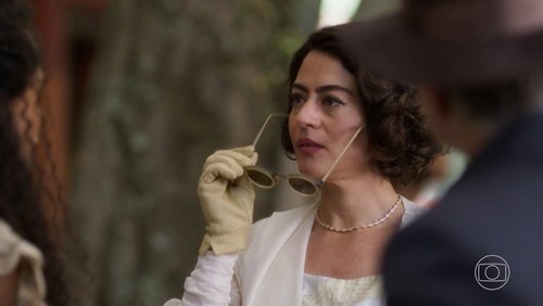 Garota do Momento: 1×18