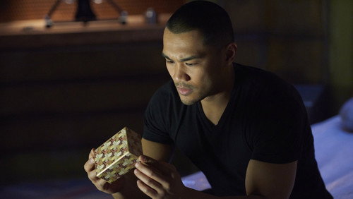 Dark Matter: 1×1