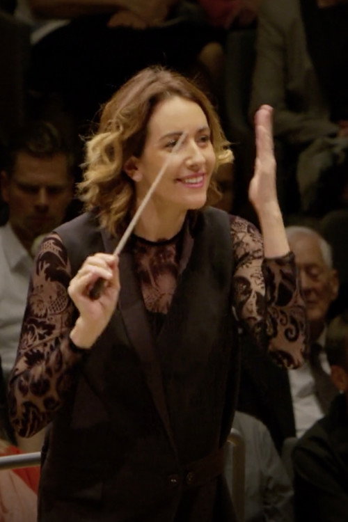 La Maestra - Alondra de la Parra