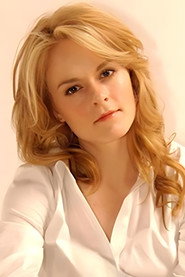 Photo of Corinna Chamberlain