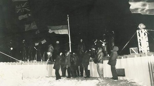 Wende im Eis - Die Geschichte der letzten DDR-Antarktisforscher