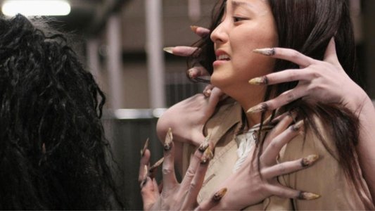 コワイ女