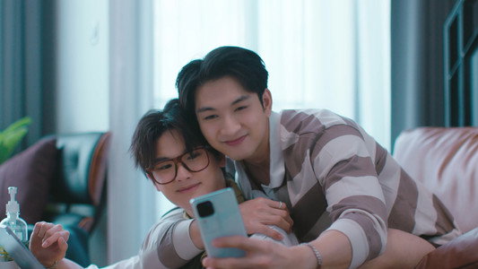 รักผ่านไลฟ์ เดอะซีรีส์
