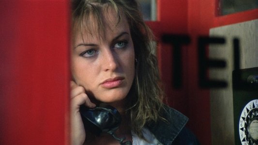 La ragazza dal pigiama giallo