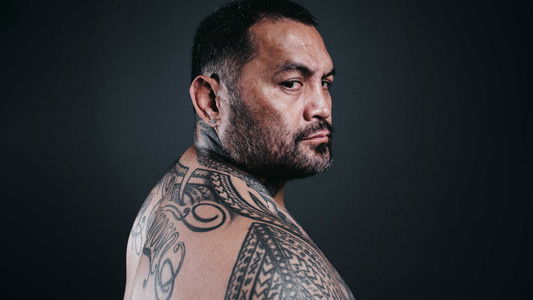 Mark Hunt: The Fight of His Life