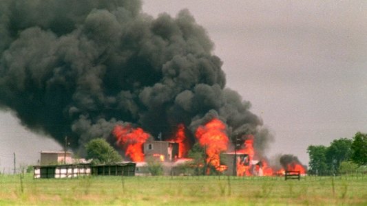 Waco: The Rules of Engagement