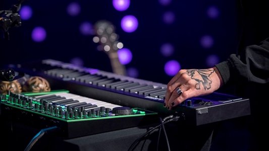 Low Roar - Live on KEXP 2017