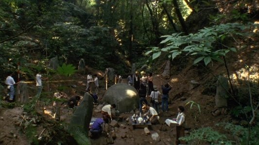 水の中の八月