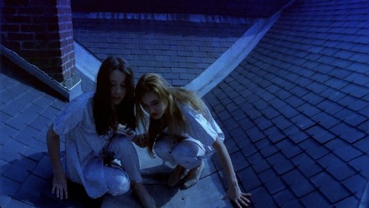 Les deux orphelines vampires