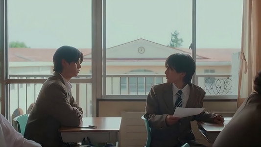 席替えしたら、どうやら後ろの男が俺のこと好きらしい