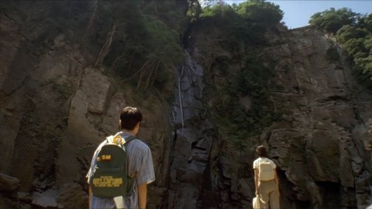 水の中の八月