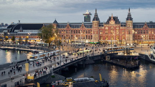 Amsterdam Centraal 24/7