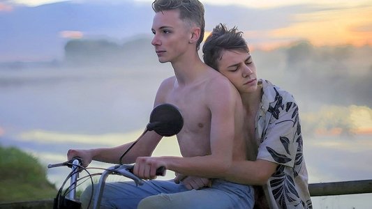 Une nuit, à travers champs