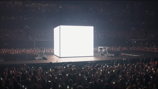Billie Eilish - Hit Me Hard and Soft: The Tour (Live in 3D)