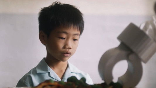 無限，無限輕。