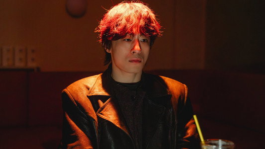 모두가 자신의 무가치함과 싸우고 있다