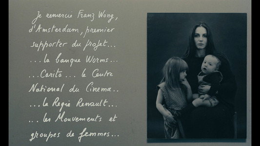 L'une chante, l'autre pas