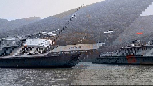 Donau, Duna, Dunaj, Dunav, Dunarea