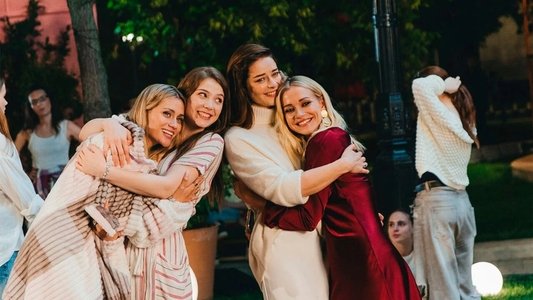 Москва слезам не верит. Всё только начинается