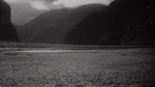 To Mt. Aspiring With the Camera