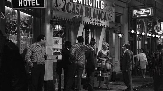 La ragazza in vetrina