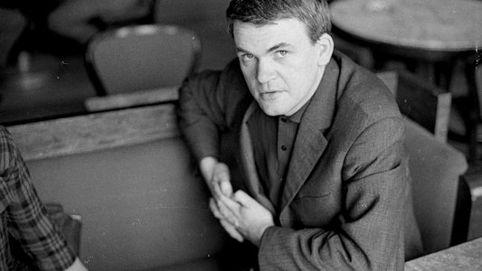 Milan Kundera: od žertu k bezvýznamnosti