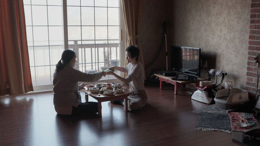 두 사람을 위한 식탁