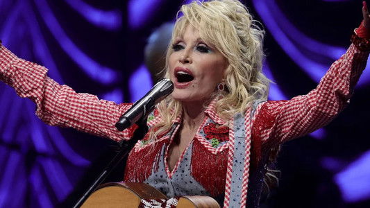 Dolly Parton : L'Amérique réconciliée