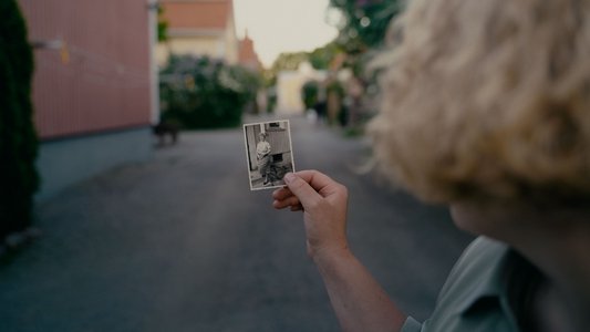 Neljän polven nauru