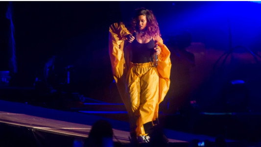 Rihanna - Live Rock in Rio 2015