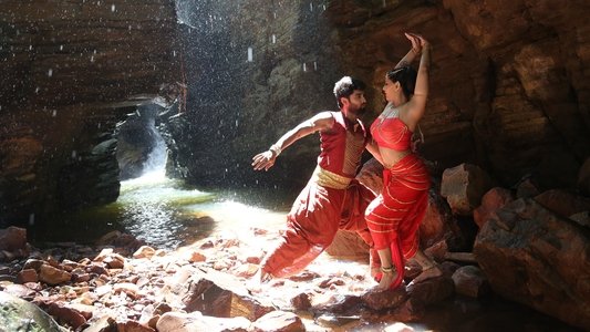 நீயா 2