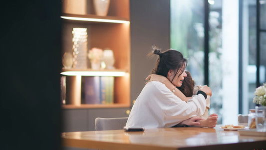 รัก ปาก แข็ง