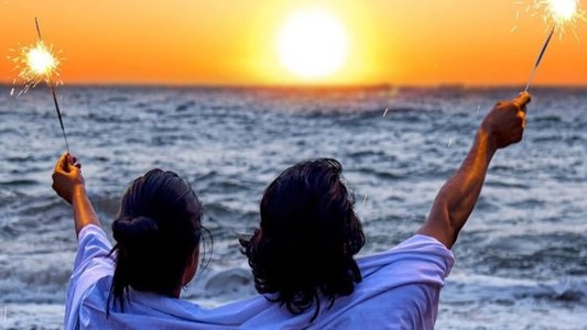 நூறு கோடி வானவில்