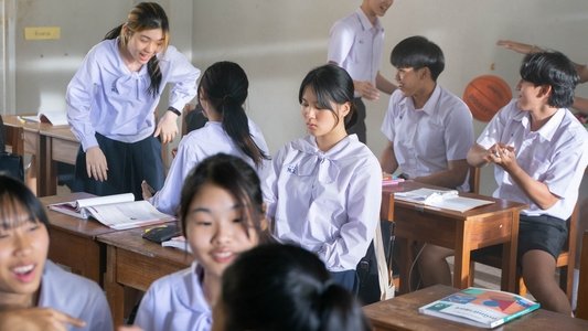 เปิด/โรงเรียน/ปล้น