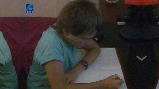 Старичок в клетчатых брюках