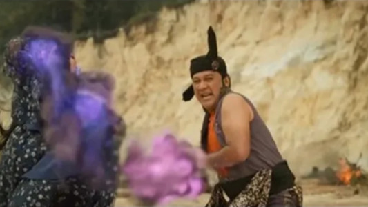 Comic 8 Revolution: Santet K4bin3t